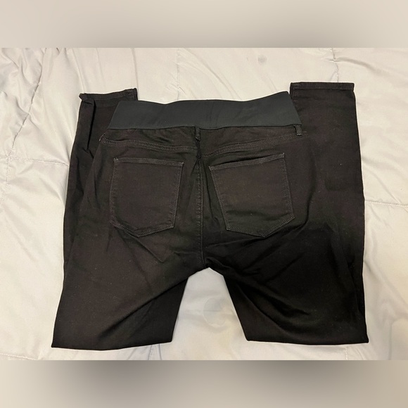 GAP Maternity Jeans - Picture 2 of 5
